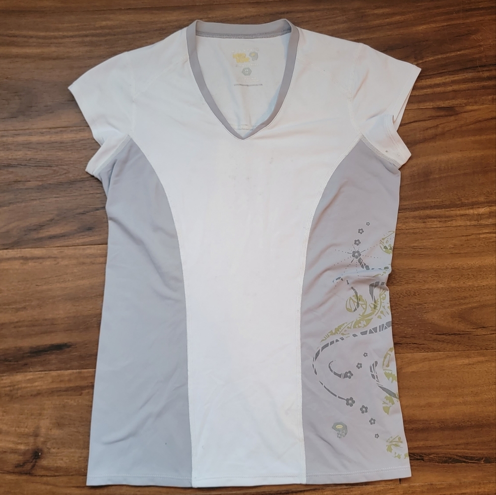 Mountain hardware Shirt
